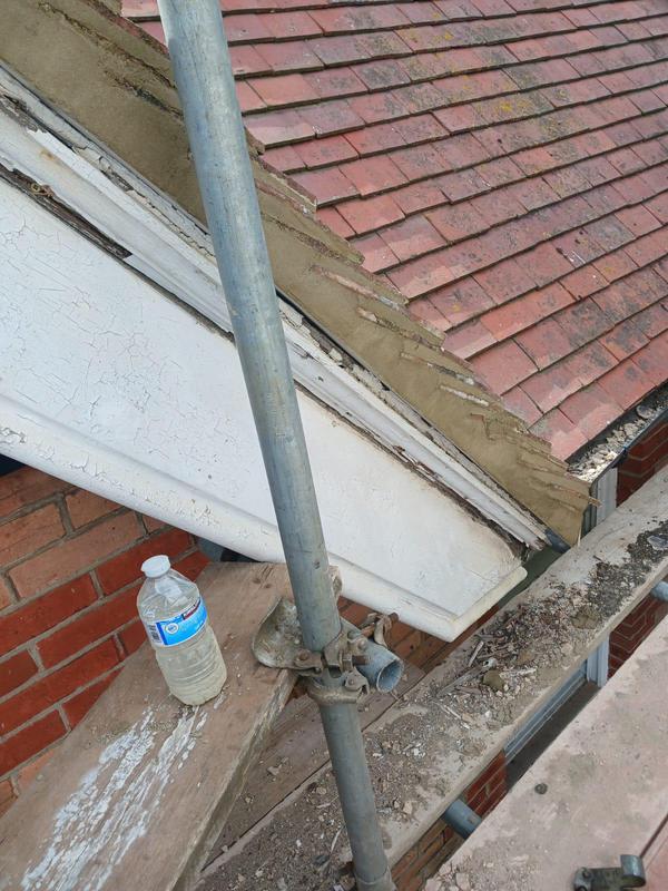 Clay Tile Eaves — Failing Mortar Bed (Before), SwanDor Dorset
